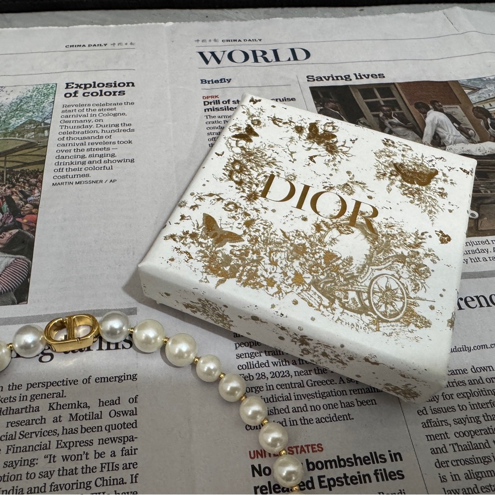 Authentic Dior Women’s Necklace 💕 - Picture 4 of 6